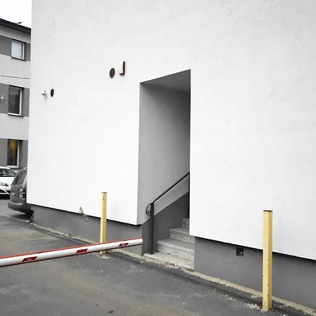 Apartament Platynowy - Centrum Gliwic Z Parkingiem Gliwice Exterior photo